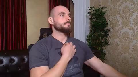 Snapshot of adamjameson chatting on 03.10.25 AdamJameson online show from 03.10.25