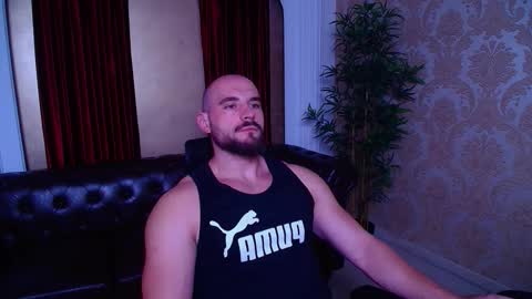 Snapshot of adamjameson chatting on 09.09.25 AdamJameson online show from 09.09.25