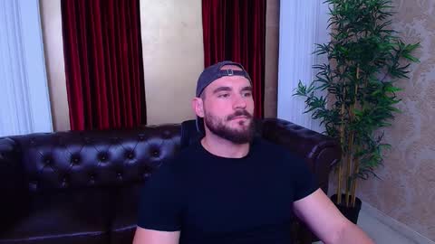 Snapshot of adamjameson chatting on 09.25.25 AdamJameson online show from 09.25.25