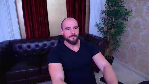 Snapshot of adamjameson chatting on 10.06.25 AdamJameson online show from 10.06.25