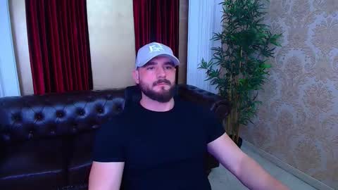 Snapshot of adamjameson chatting on 11.12.25 AdamJameson online show from 11.12.25