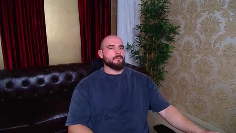 Snapshot of adamjameson chatting on 11.13.25 AdamJameson online show from 11.13.25