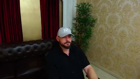 Snapshot of adamjameson chatting on 11.30.25 AdamJameson online show from 11.30.25