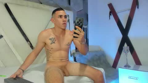 adammendoza34 online show from 11.09.25