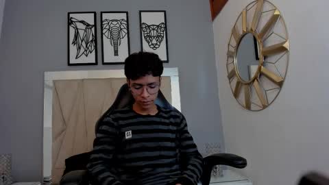 Adams Bobby online show from 10.30.25