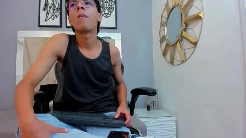 Adams Bobby online show from 12.15.25