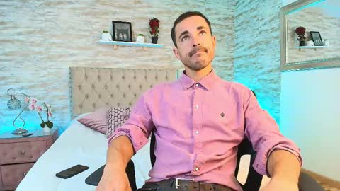 Im Adams Sanz online show from 02.06.26