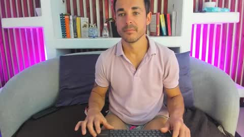 Im Adams Sanz online show from 02.27.26