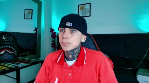 AdamsWalkerr  online show from 04.22.26