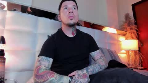 Snapshot of adamtatts chatting on 11.25.25 Adam online show from 11.25.25