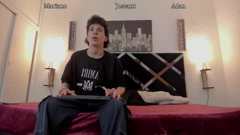 Snapshot of adan_oriol chatting on 11.10.25 Adan Oriol online show from 11.10.25