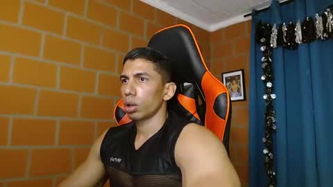 Adan Sin online show from 02.05.25