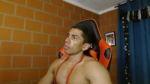 Adan Sin online show from 03.05.25