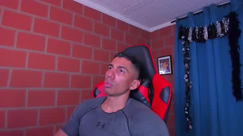 Adan Sin online show from 03.08.25