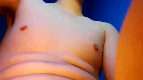 adanflores28 online show from 11.17.25