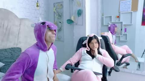 Snapshot of adanneva chatting on 01.16.26 AdanNDEva online show from 01.16.26