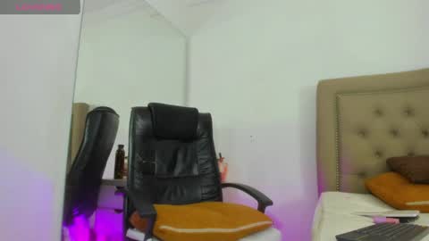Adara Ferrara online show from 04.27.26
