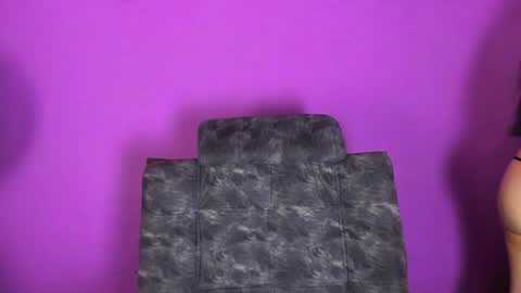  Adara Johnson  online show from 01.31.25