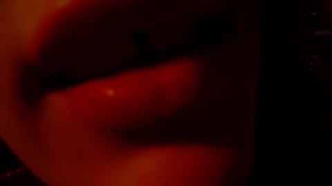 Snapshot of addicted2uts chatting on 07.25.26 amy online show from 07.25.26