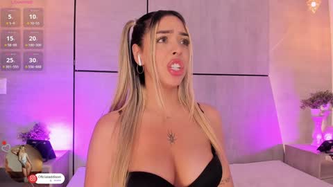 A D D I S O N  online show from 01.21.25