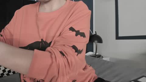 Snapshot of adeelinee chatting on 01.17.25 Ade online show from 01.17.25