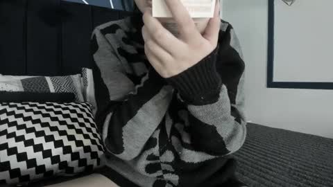 Snapshot of adeelinee chatting on 02.13.25 Ade online show from 02.13.25