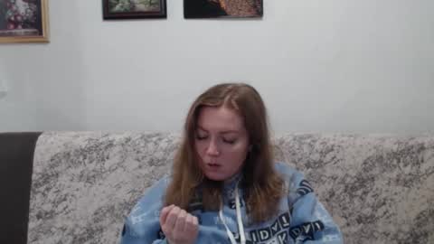 Adel online show from 02.04.26