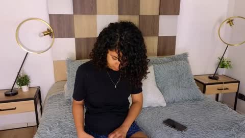 Snapshot of adele_carter_ chatting on 01.24.25 Andrea online show from 01.24.25