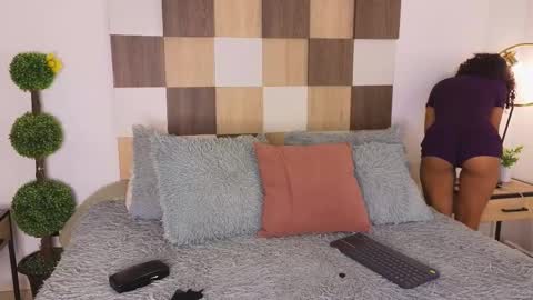 Snapshot of adele_carter_ chatting on 02.14.25 Andrea online show from 02.14.25