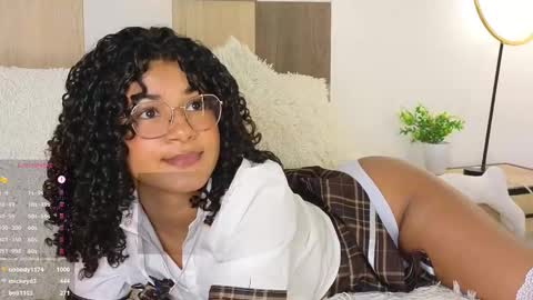 Snapshot of adele_carter_ chatting on 03.02.25 Andrea online show from 03.02.25