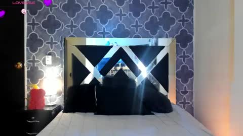 adele cruzz online show from 04.25.26