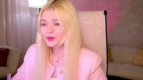 Snapshot of adelecartier chatting on 04.18.26 Adele 2200 -700 1000 UTCGMT 100 online show from 04.18.26