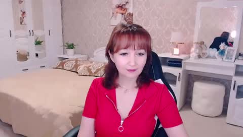 Snapshot of adelemoran chatting on 01.18.25 AdeleMoran online show from 01.18.25