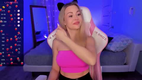 Adele online show from 12.04.25