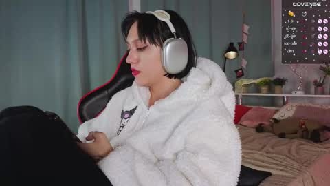 Snapshot of adelicelenoir chatting on 10.18.25 miss Ada online show from 10.18.25