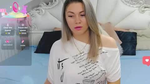 Snapshot of adelledeep1 chatting on 11.30.25 AdelleDeep1 online show from 11.30.25