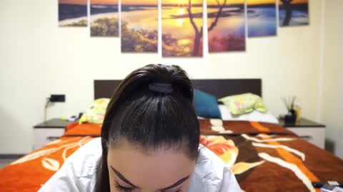 Snapshot of adellineee chatting on 02.01.25 Adellineee online show from 02.01.25