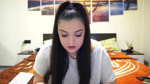 Snapshot of adellineee chatting on 02.13.25 Adellineee online show from 02.13.25