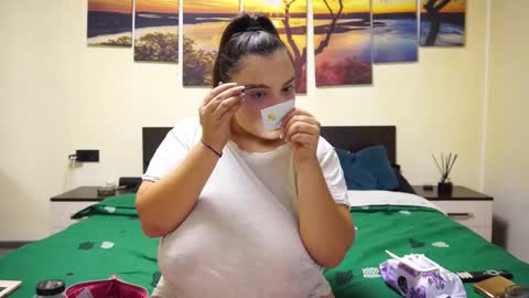 Snapshot of adellineee chatting on 09.25.25 Adellineee online show from 09.25.25