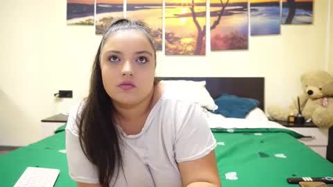 Snapshot of adellineee chatting on 11.01.25 Adellineee online show from 11.01.25