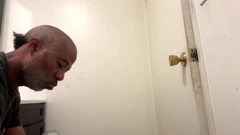 Snapshot of adick_ting chatting on 11.28.25 adick_ting online show from 11.28.25