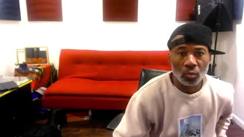 Snapshot of adick_ting chatting on 11.30.25 adick_ting online show from 11.30.25