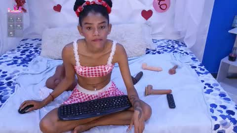 adisson_petite1 online show from 02.22.26