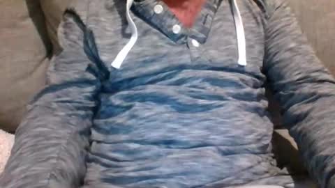 Snapshot of adjustable14 chatting on 11.27.25 adjustable14 online show from 11.27.25