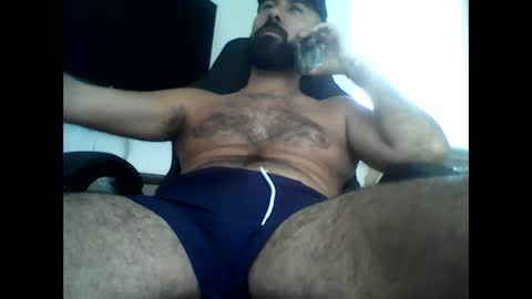 Snapshot of adolfofo chatting on 09.30.25 adolfofo online show from 09.30.25