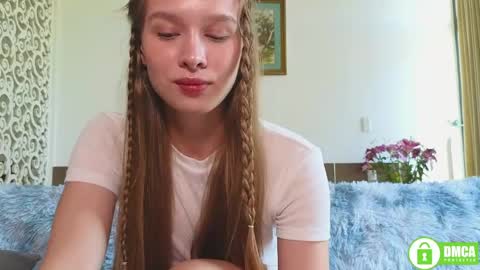 Lia  online show from 05.13.26