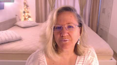 Snapshot of adrena_ chatting on 01.13.25 Cryna online show from 01.13.25