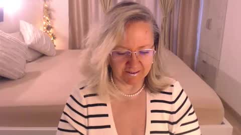 Snapshot of adrena_ chatting on 02.20.25 Cryna online show from 02.20.25