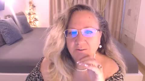 Snapshot of adrena_ chatting on 09.16.25 Cryna online show from 09.16.25