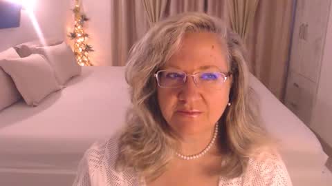 Snapshot of adrena_ chatting on 10.02.25 Cryna online show from 10.02.25